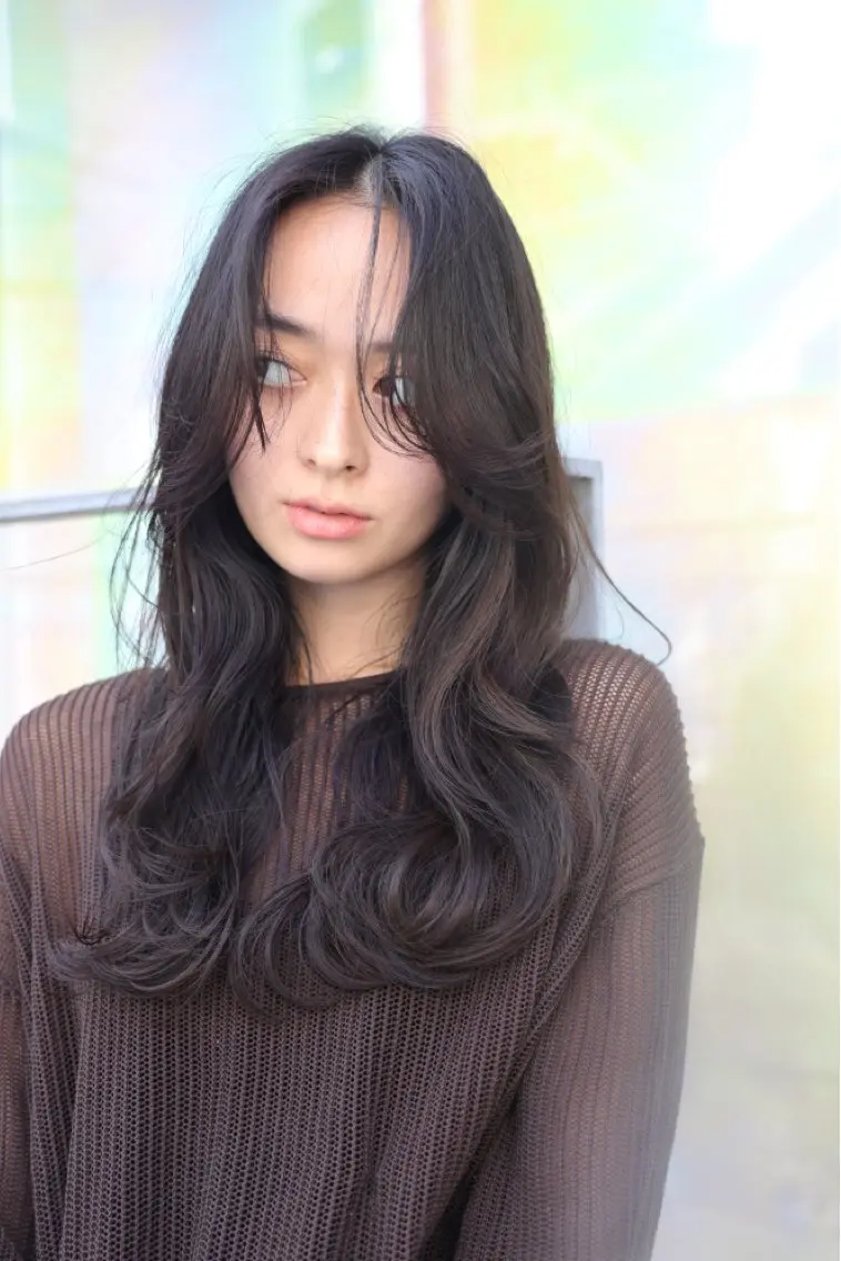 ロング カラー パーマ ヘアアレンジ デザインカラー✨ 日高桃佳のヘアスタイル