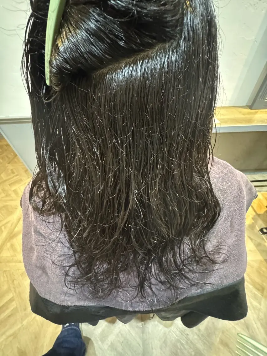 ミディアム 縮毛矯正 heel SENGAWAのヘアスタイル