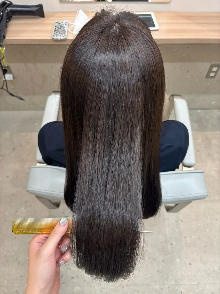 カラー ブラウンカラー ダークブラウン ヘアカラー HINA カラー/縮毛矯正のヘアスタイル