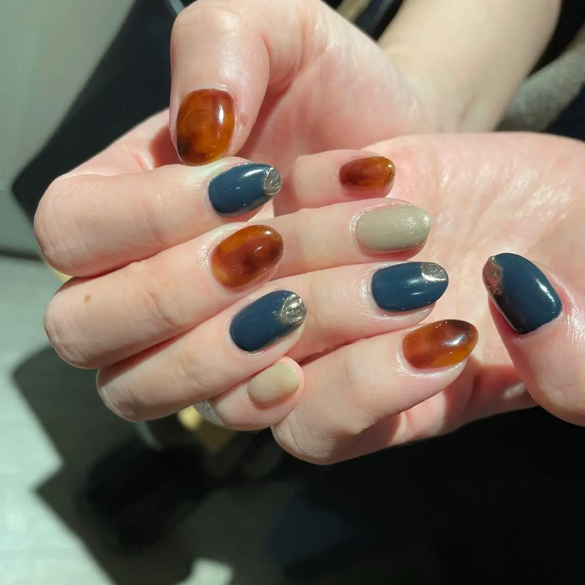ネイル ハンドネイル ハンドケア Ami 🦥のネイルデザイン