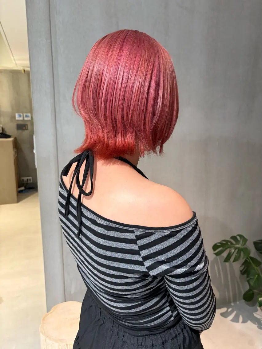ショート ショートレイヤー レイヤーカット ショートヘア マツイ モモノのヘアスタイル