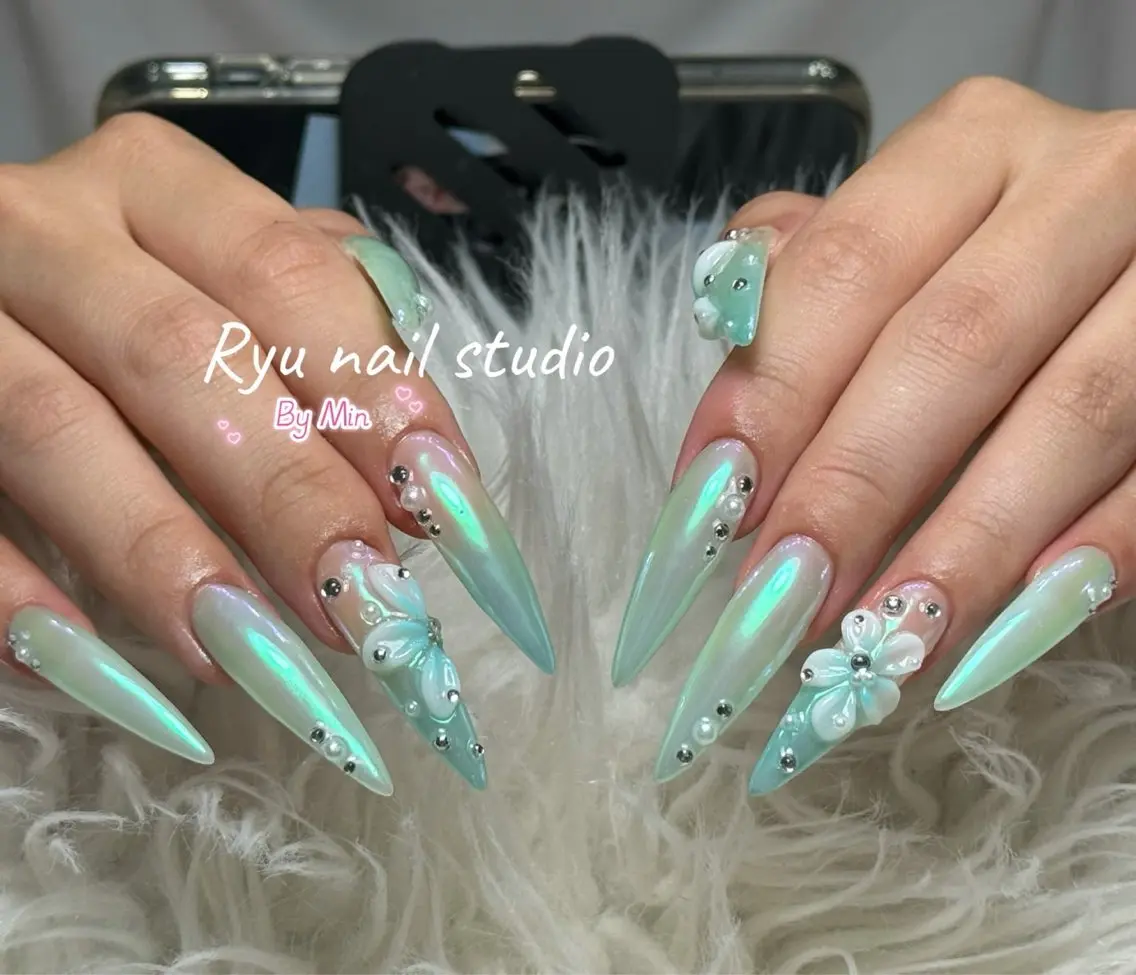 ネイル アートネイル フラワーネイル ジェルネイル マグネットネイル ニュアンスネイル ハンドネイル Ryu nail studioのネイルデザイン