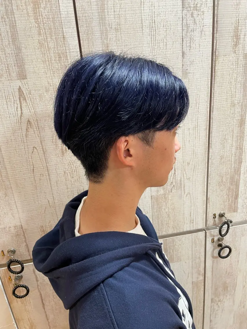 カラー ブリーチ LITTLE SORAのヘアスタイル