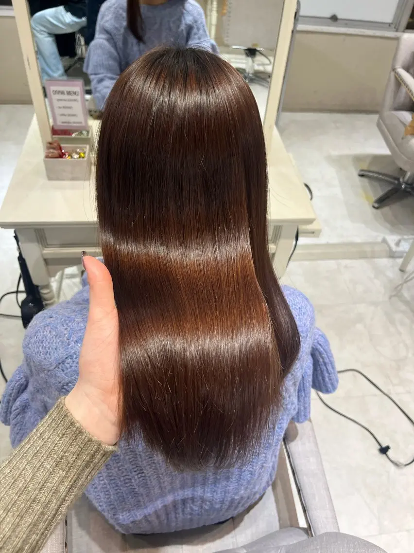 セミロング カット ヘアカラー 縮毛矯正 トリートメント 酸性縮毛矯正 Coreすずのヘアスタイル
