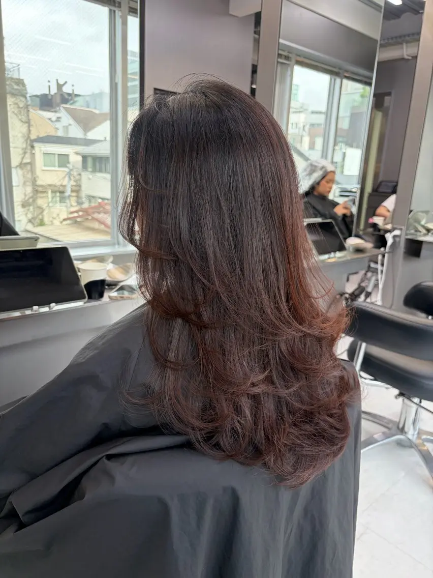 ロング カット トリートメント 🫧バレイヤージュ/ ハイトーン/ミズキのヘアスタイル