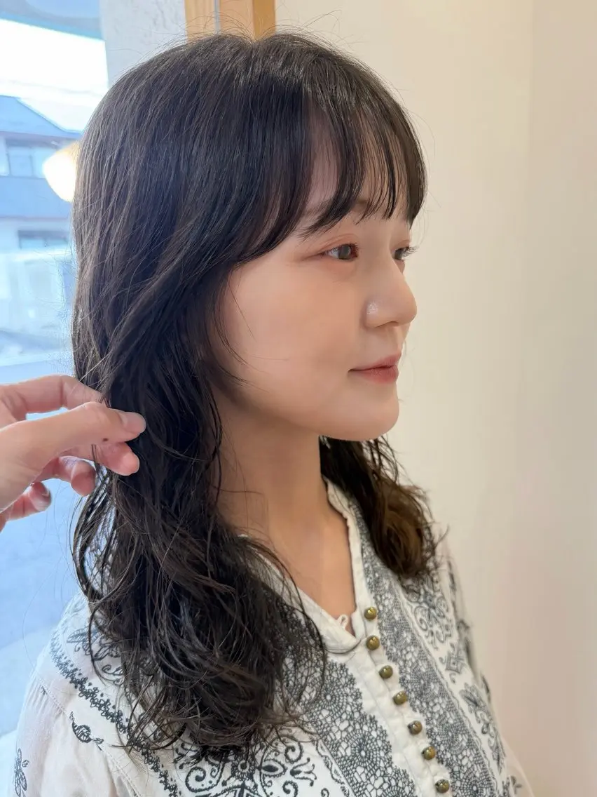 ミディアム ミディアムパーマ カット ヘアカラー パーマ D.c.t eikoのヘアスタイル