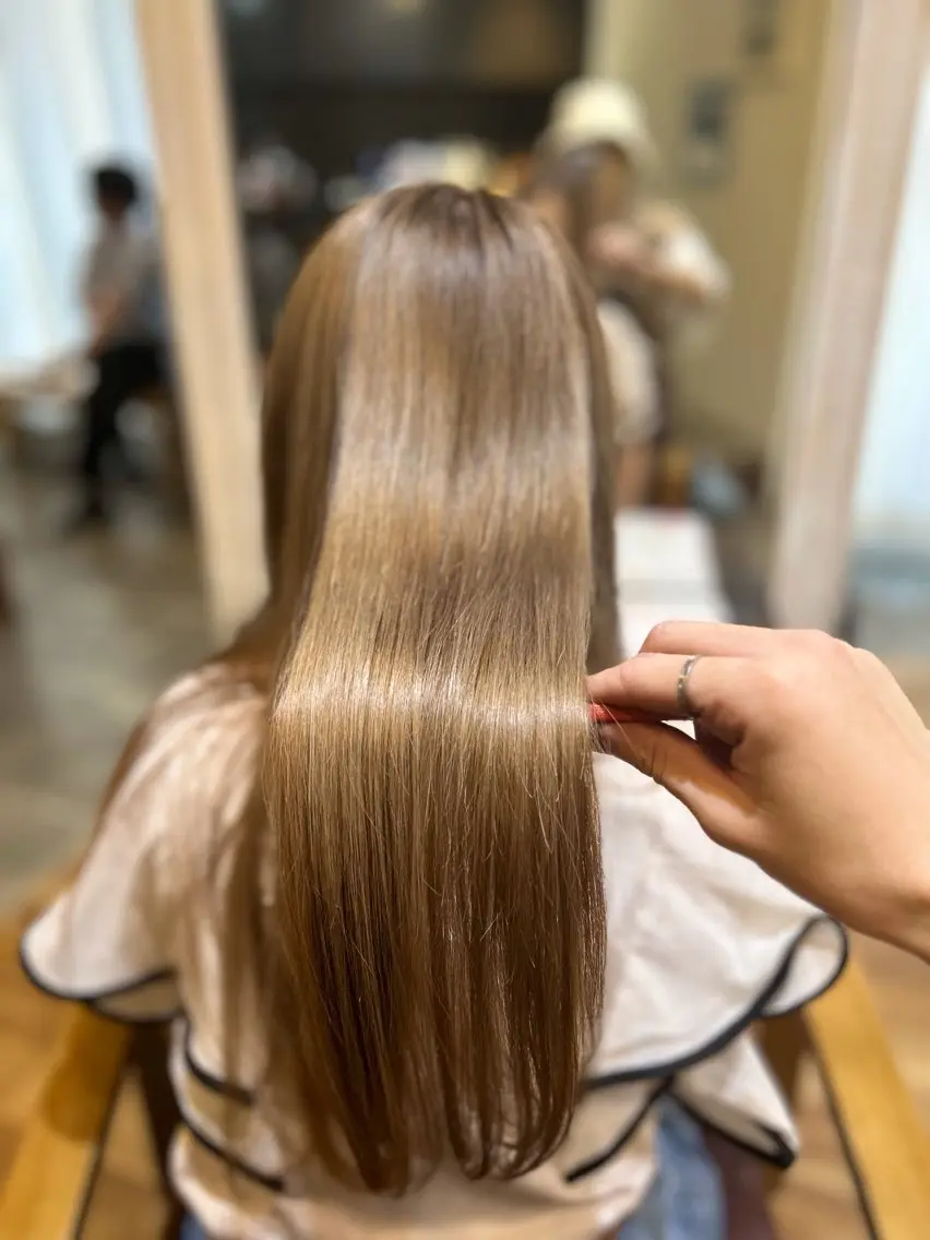 ロング カラー ベージュカラー トリートメント Cecil hair なんば店のヘアスタイル