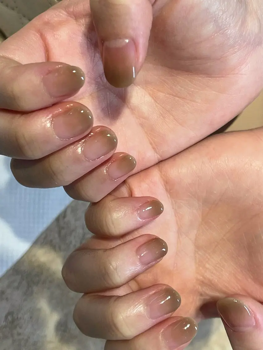 ネイル グラデーション オフィスネイル i. ayakaのネイルデザイン