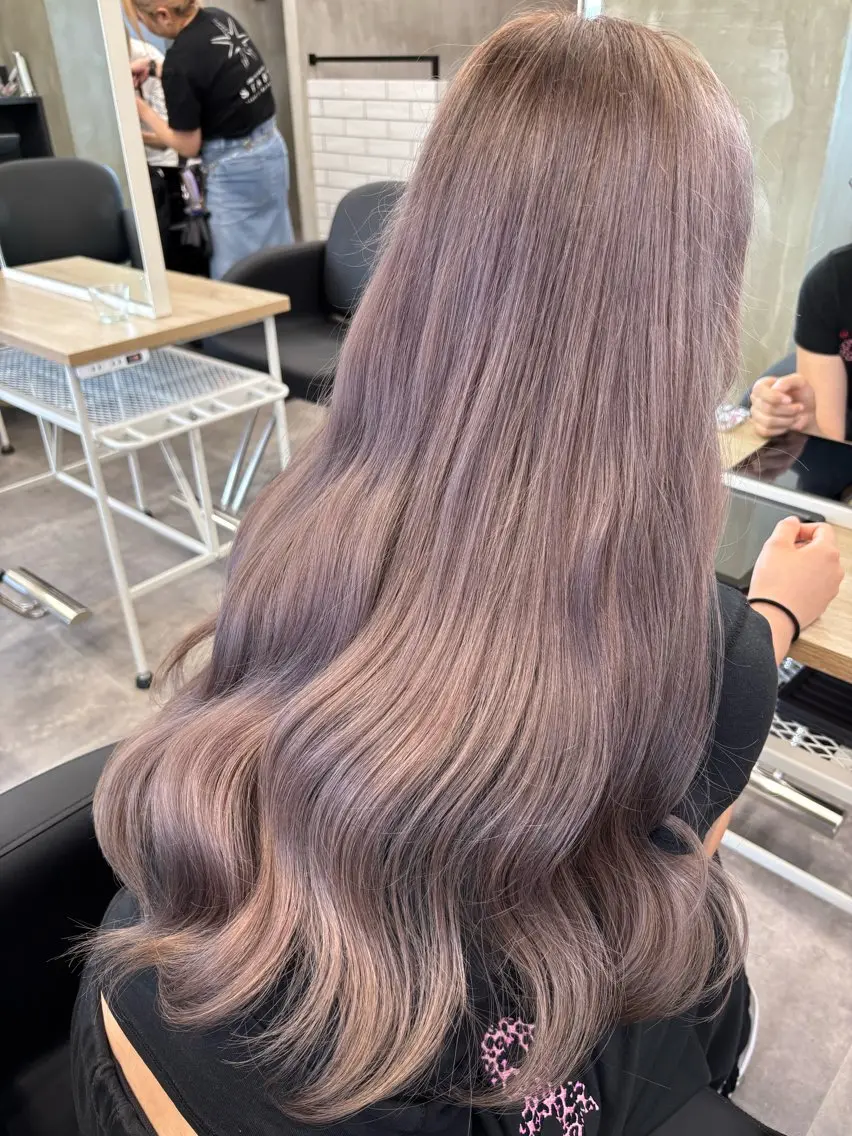 ロング 大谷 杏菜のヘアスタイル