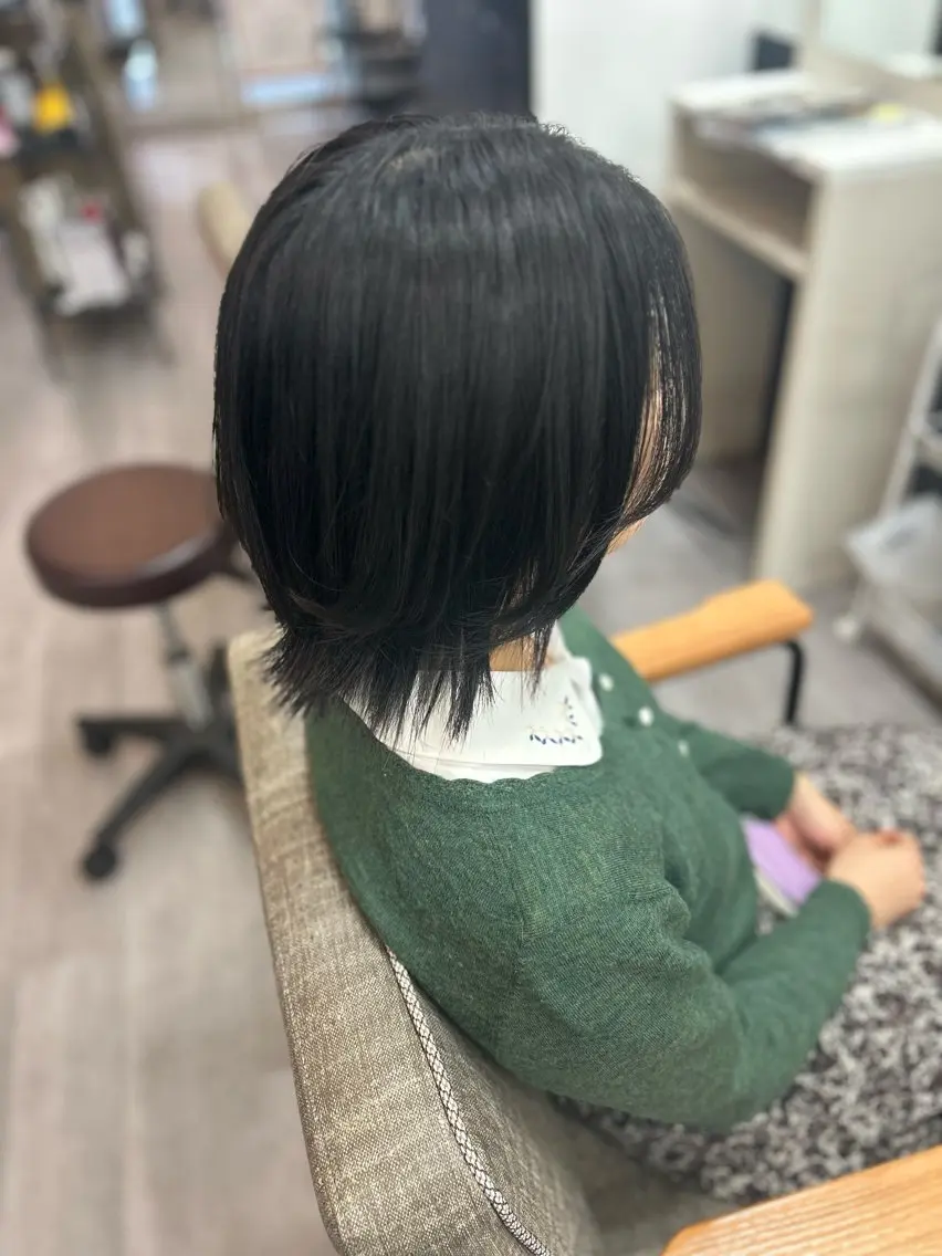 ミディアム カット 艶髪カラー┊︎ レイヤーボブ🍀きりのヘアスタイル