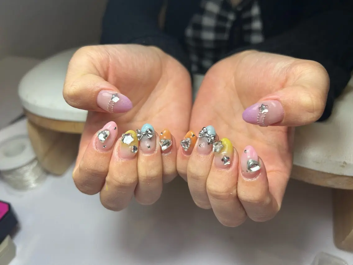 ネイル ハンドネイル 🎀 アネラ しま  🎀のネイルデザイン