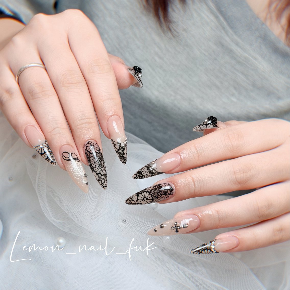 ネイル ハンドネイル LEMON NAIL FUK(博多駅前)のネイルデザイン