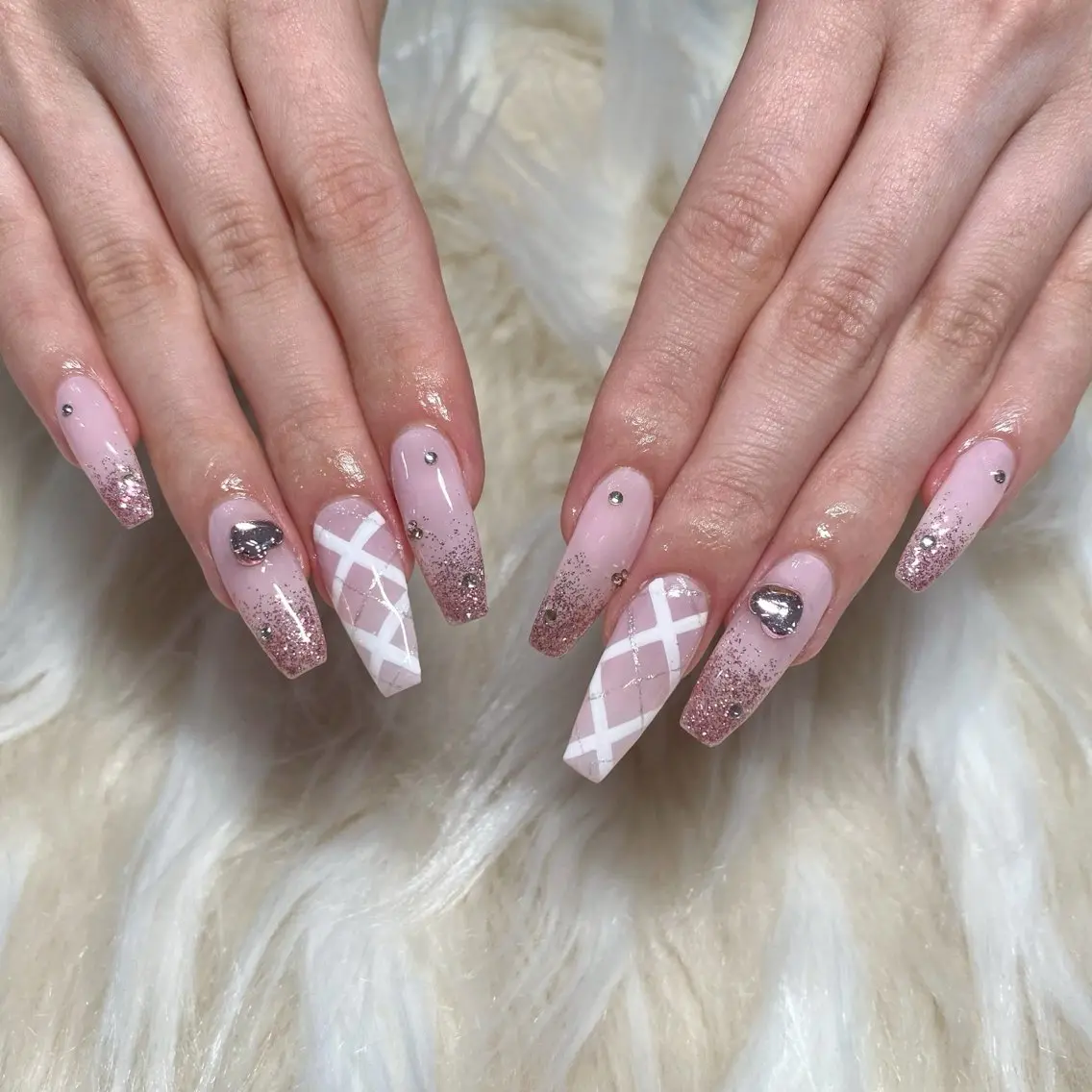 ネイル 長さ出し フットネイル フレンチネイル ジェルネイル グラデーション ハンドネイル Nail&eye Belire 新宿のネイルデザイン
