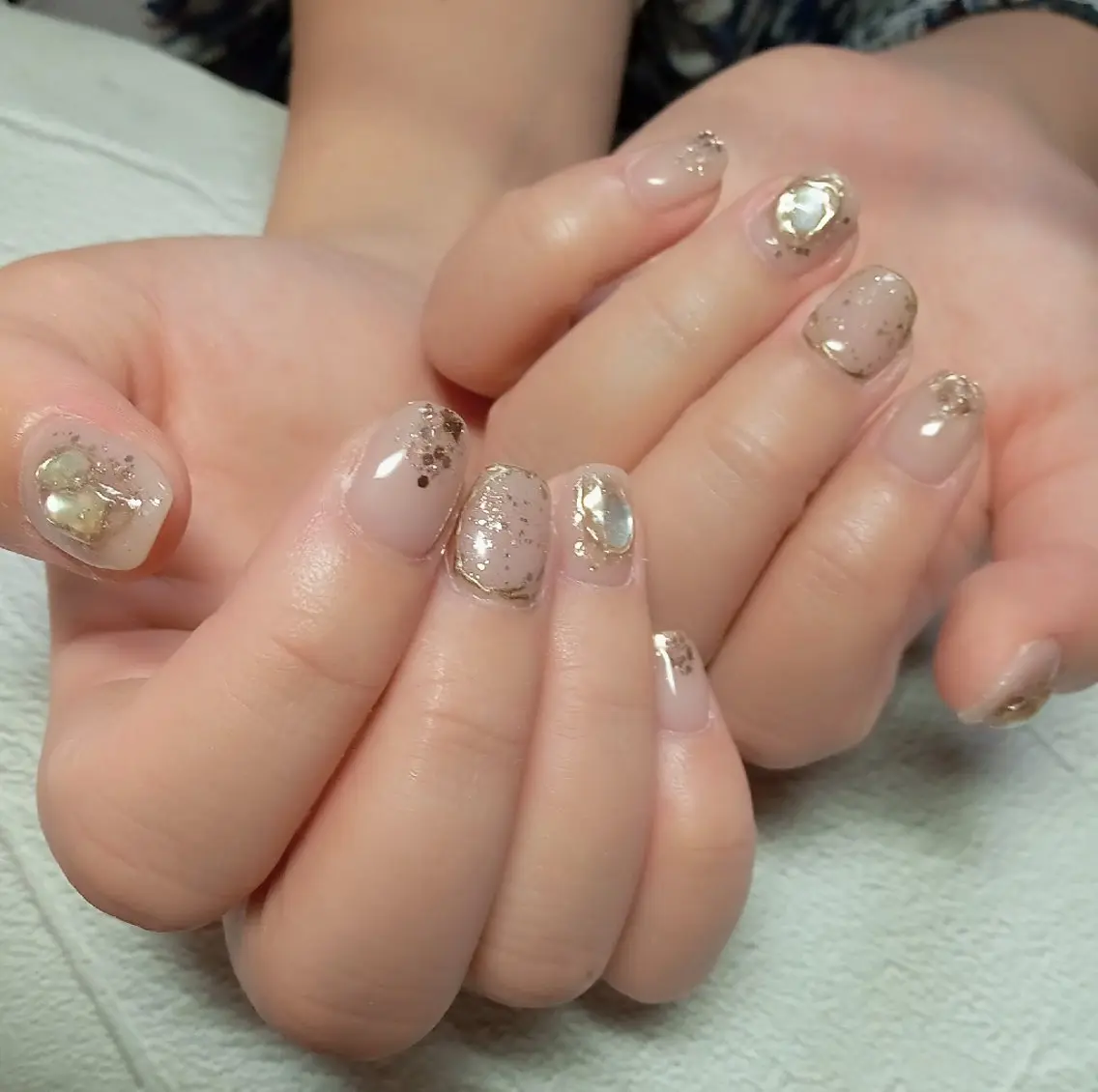 ネイル アートネイル キラキラネイル ミラーネイル オフィスネイル シルバー ハンドネイル flure de neige yukiのネイルデザイン