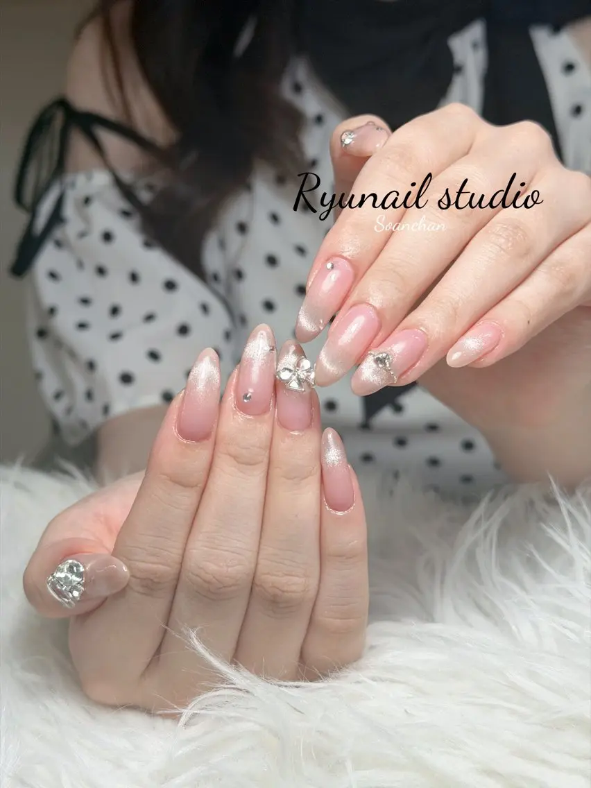 ネイル アートネイル ジェルネイル マグネットネイル ニュアンスネイル シンプルネイル ハンドネイル Ryu Nail NekoChanのネイルデザイン