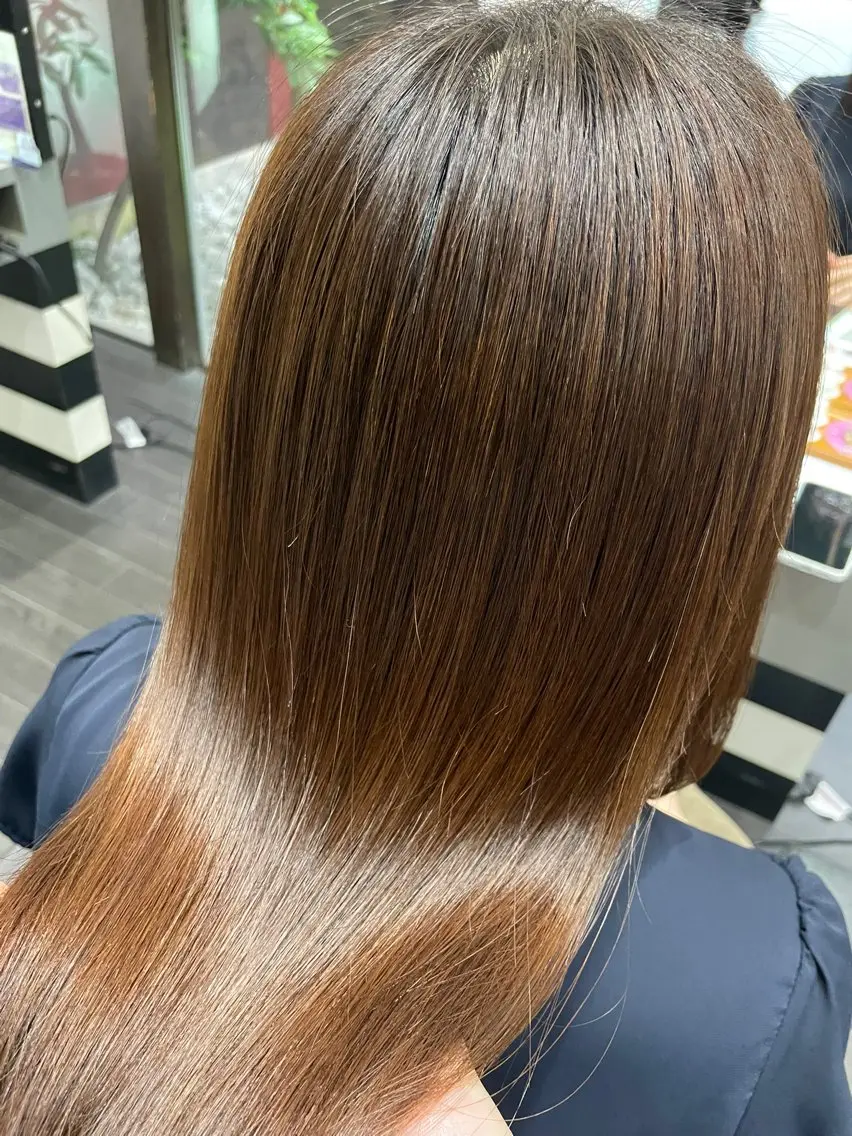 セミロング 縮毛矯正 ヘアプロデュース aromaのヘアスタイル