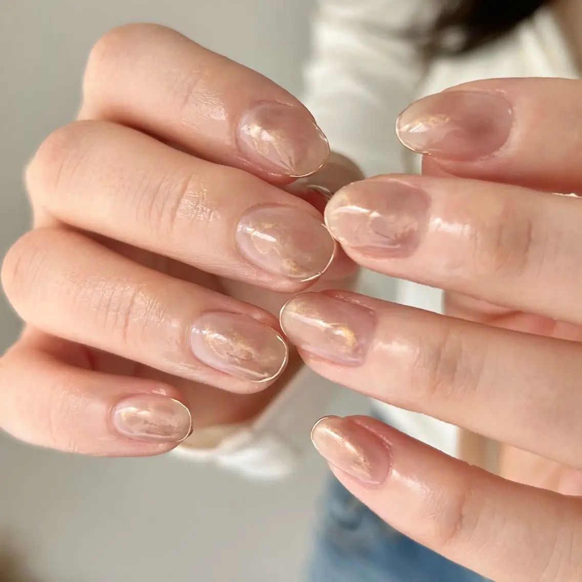 ネイル ニュアンスネイル ぷっくりネイル 𓂃toi. 儚げnuanceのネイルデザイン