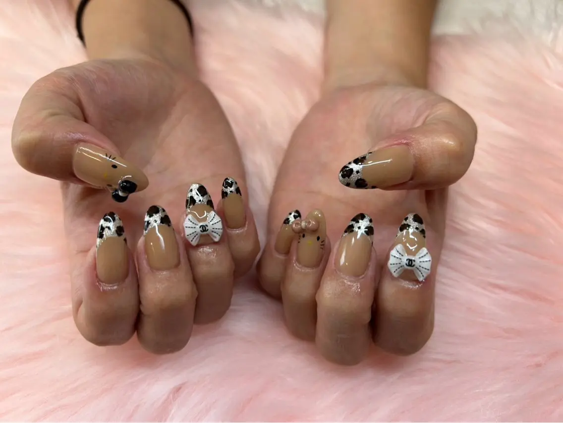 ネイル Nailsalon Little Rのネイルデザイン