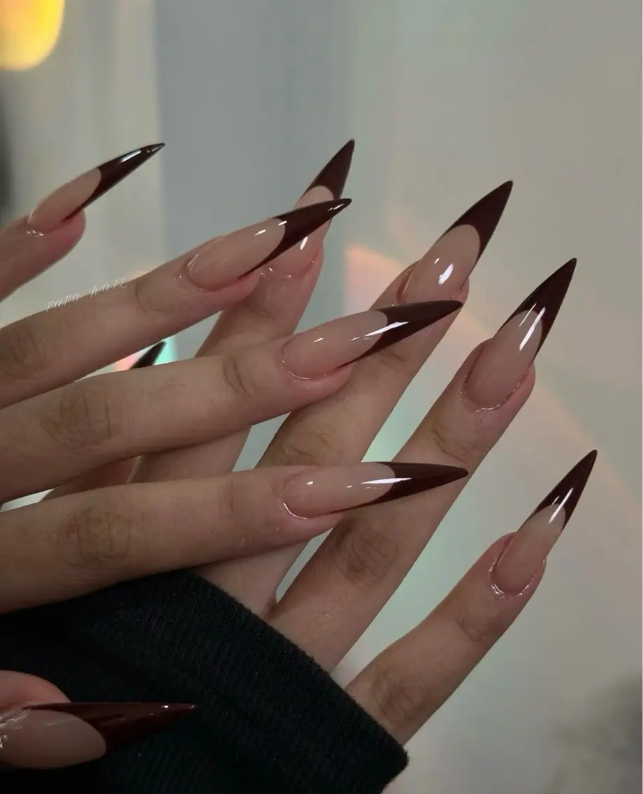 ネイル アートネイル ボルドー フレンチネイル ジェルネイル 氷ネイル・うるうるネイル ハンドネイル Julie Nail Rinのネイルデザイン