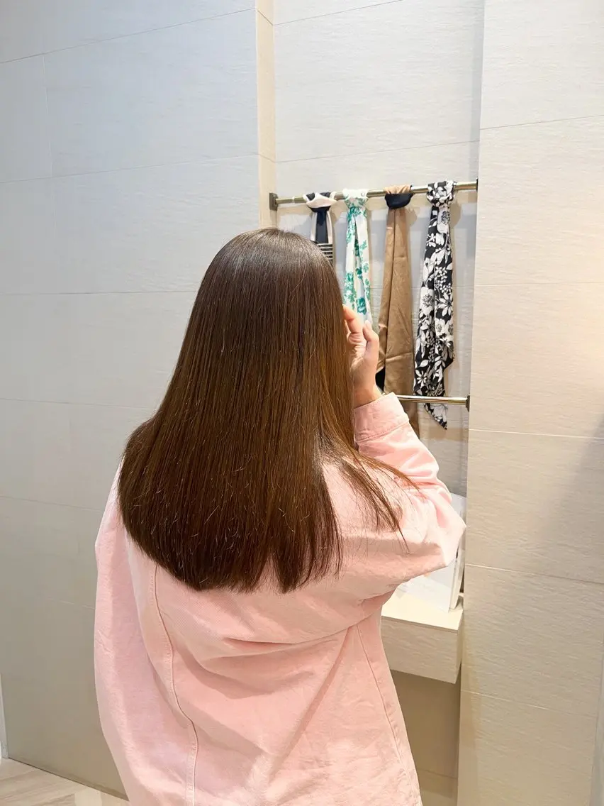 ロング カラー ベージュカラー ブラウンカラー 透明感カラー トリートメント ヘアカラー トリートメント 艶カラー/透明感 /ヒグチアオイのヘアスタイル