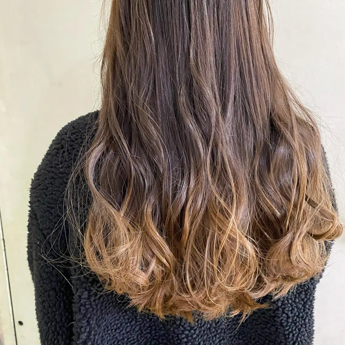 ロング カラー ブリーチ グラデーションカラー 清村 和音のヘアスタイル