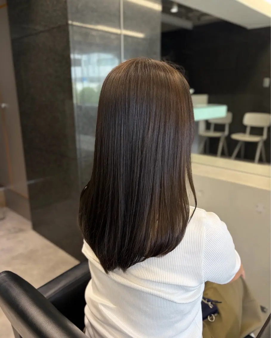 セミロング カラー グレージュ オリーブグレージュ オリーブグレー ヘアカラー 艶カラー/レイヤー/ 似合せ/ Fureaのヘアスタイル