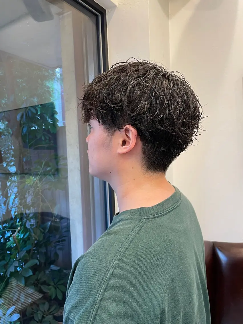 ショート パーマ メンズ メンズパーマ カット パーマ 畠山 渚のヘアスタイル