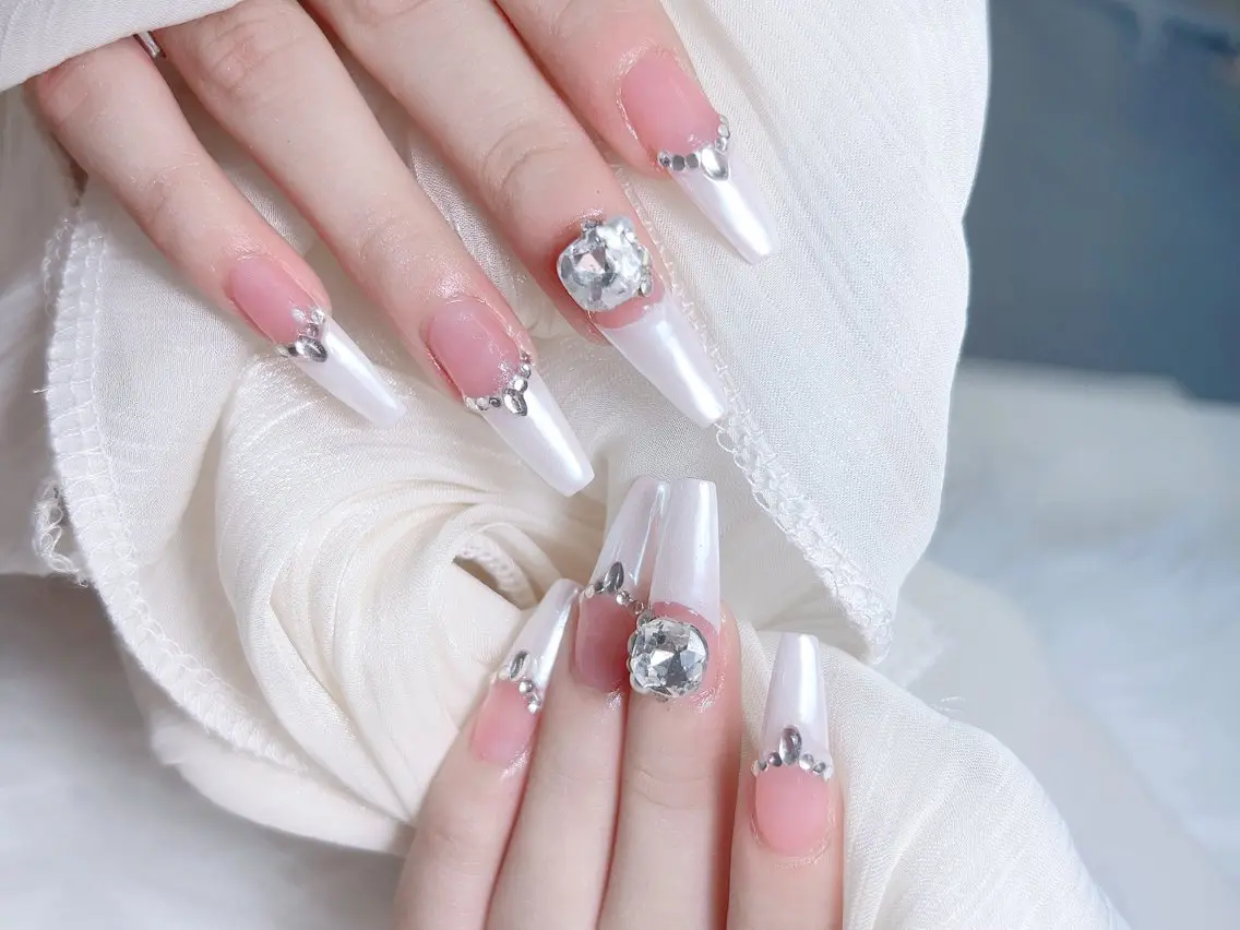 ネイル ハンドネイル M🌷nail 長さだし専門店のネイルデザイン
