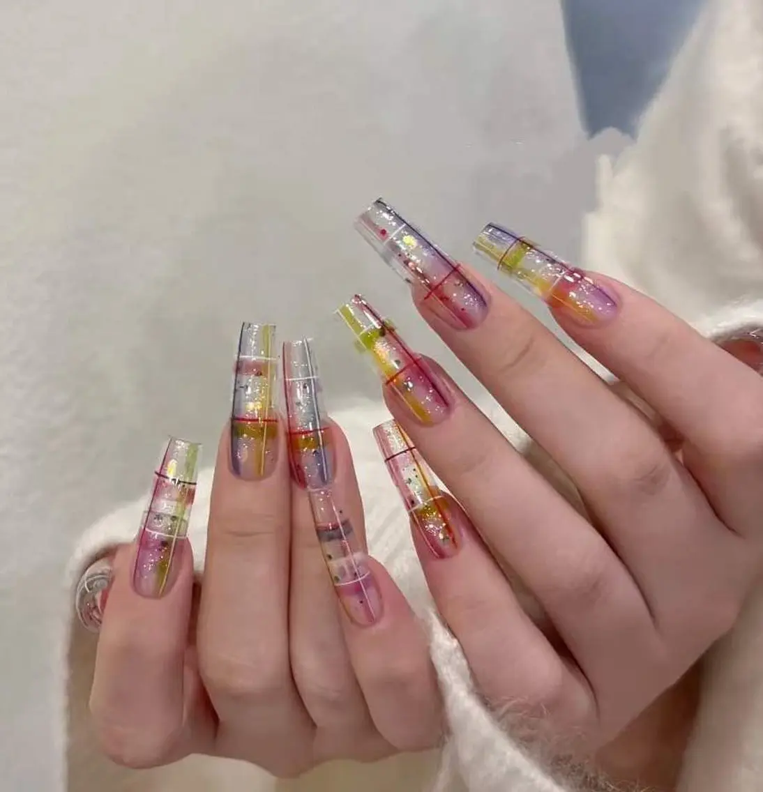ネイル オーロラネイル フラワーネイル フットネイル フレンチネイル ジェルネイル ハンドネイル BabyYouMi nailのネイルデザイン