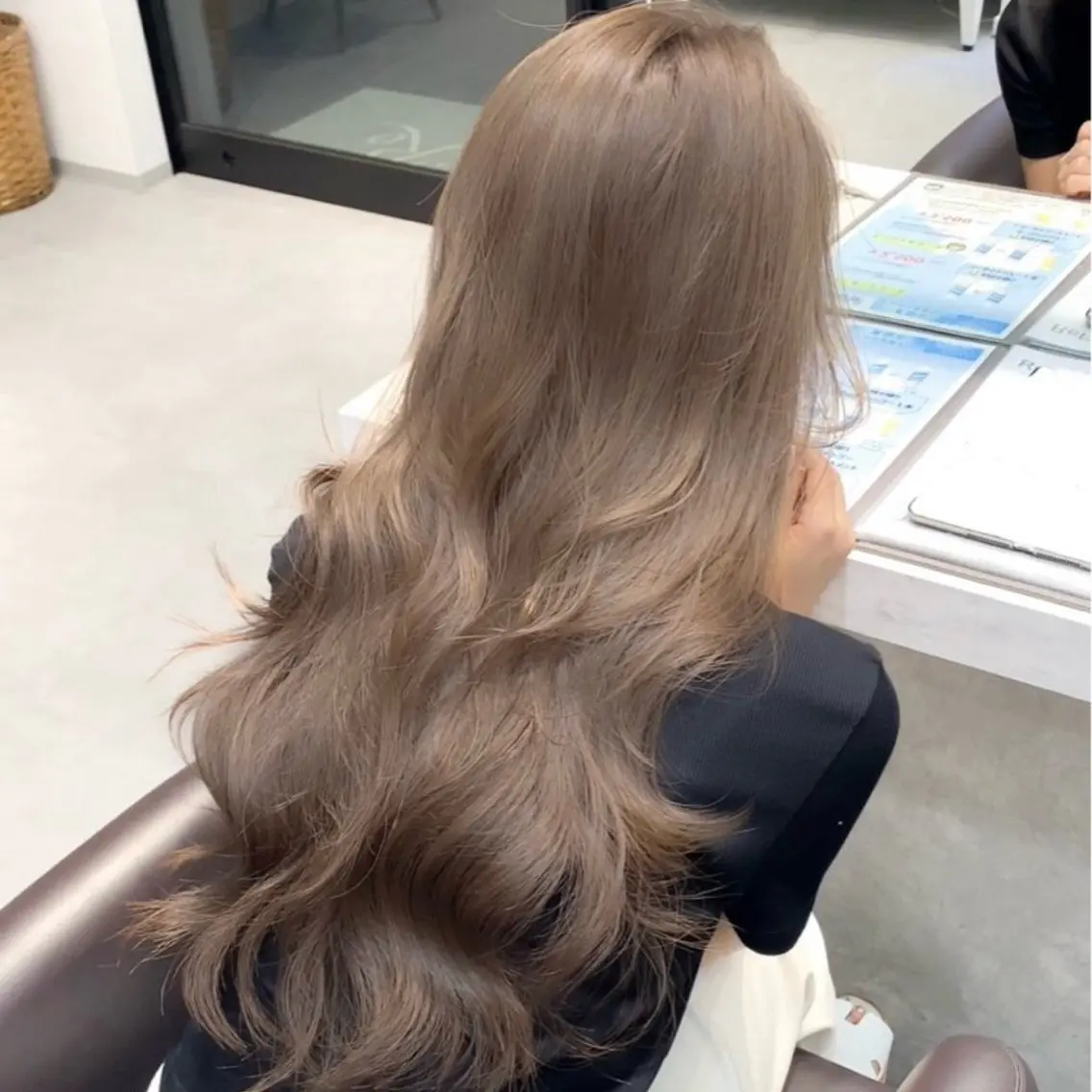 ロング カラー ブリーチ 透明感カラー ヘアカラー ヘアセット 北千住/ハイトーン /𝐑𝐢𝐤𝐮のヘアスタイル