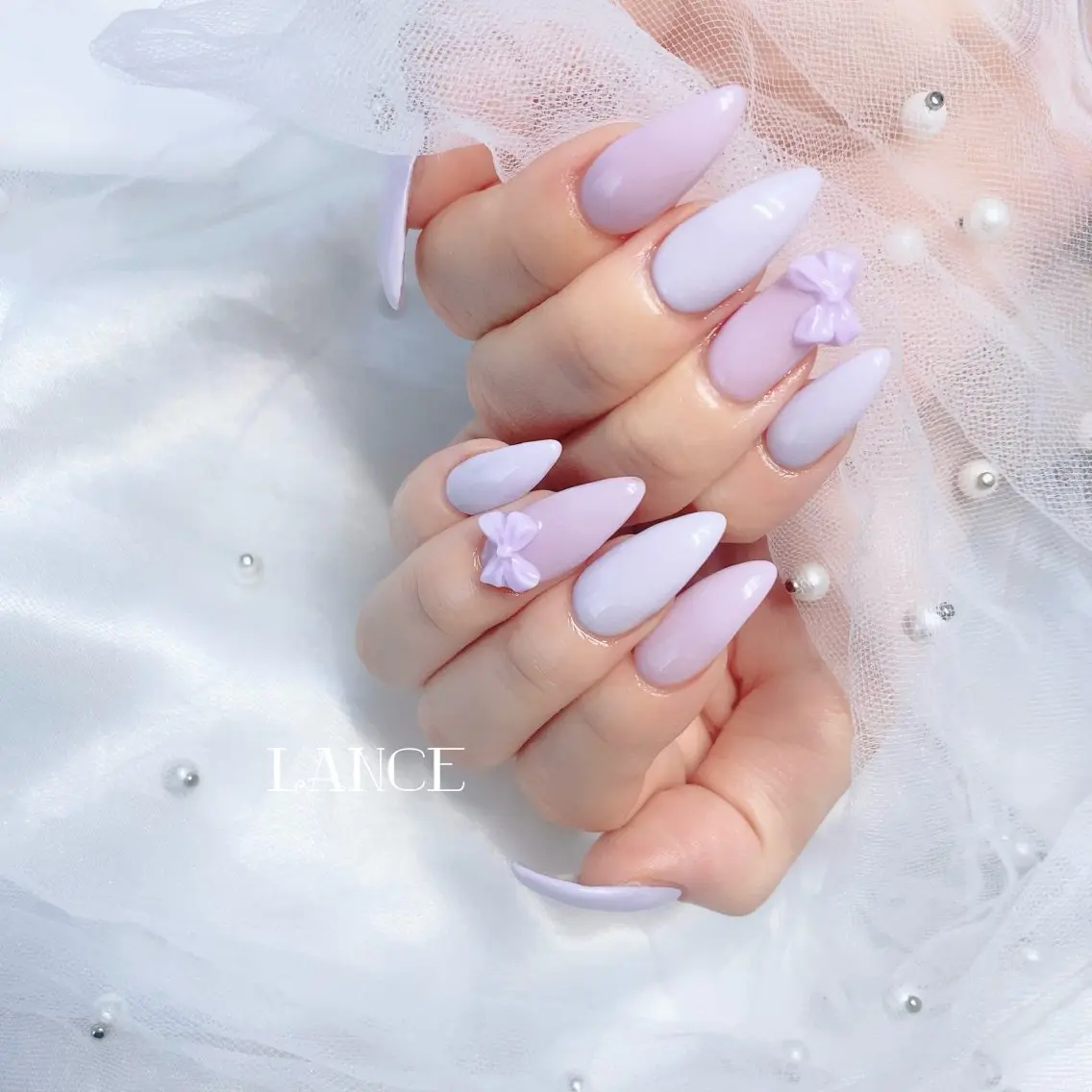 ネイル オーロラネイル フレンチネイル キラキラネイル 韓国ネイル ピンク ハンドネイル Lance nailのネイルデザイン