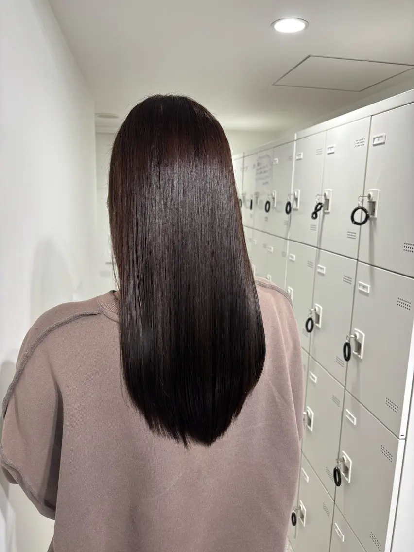 ロング カラー ヘアカラー トリートメント ヘッドスパ 韓国風レイヤー透明感 艶髪カラー/岡田悠希のヘアスタイル