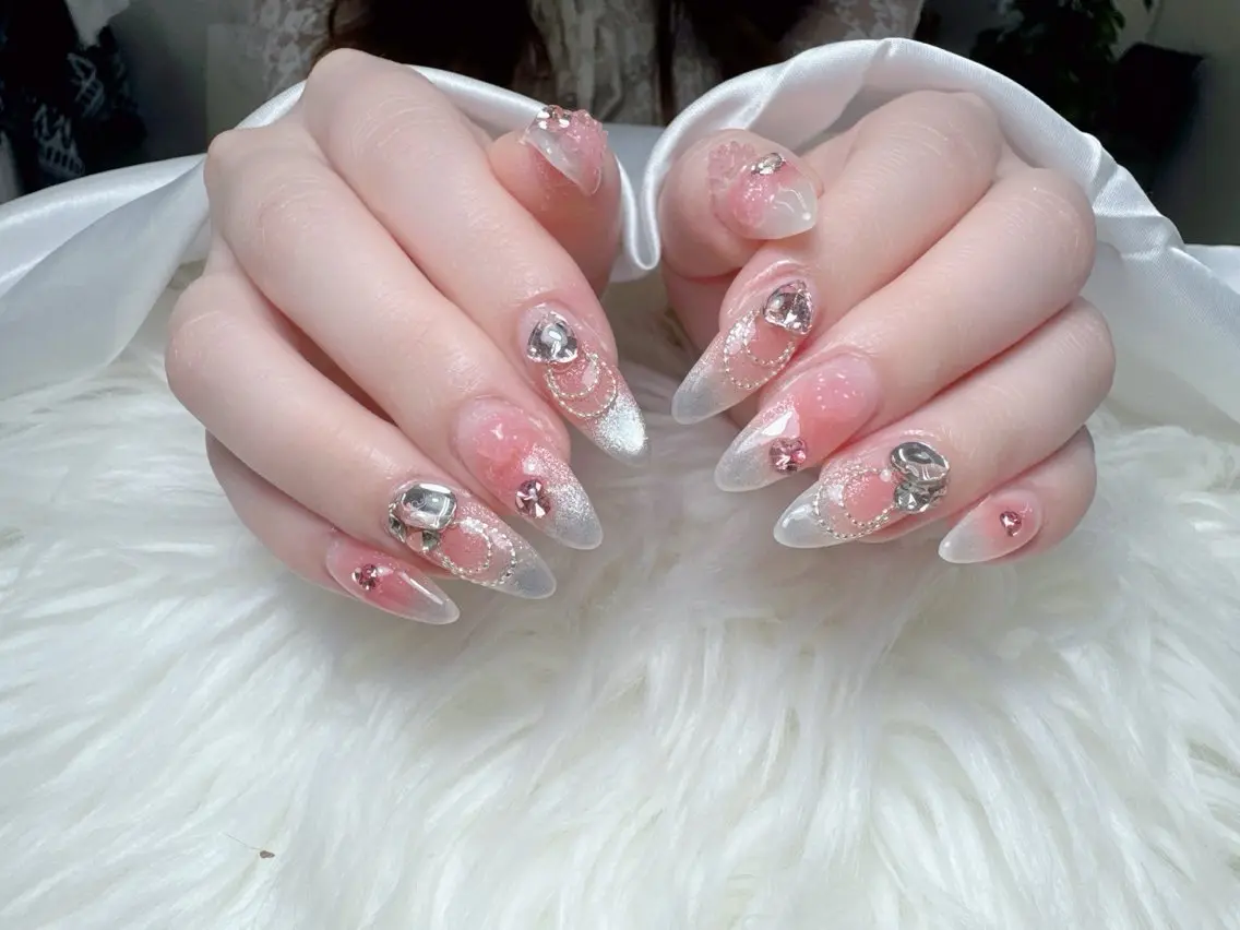 ネイル フレンチネイル グラデーション マグネットネイル ニュアンスネイル オフィスネイル ハンドネイル ハンドケア Hara Nail 【持ち込みOK】のネイルデザイン