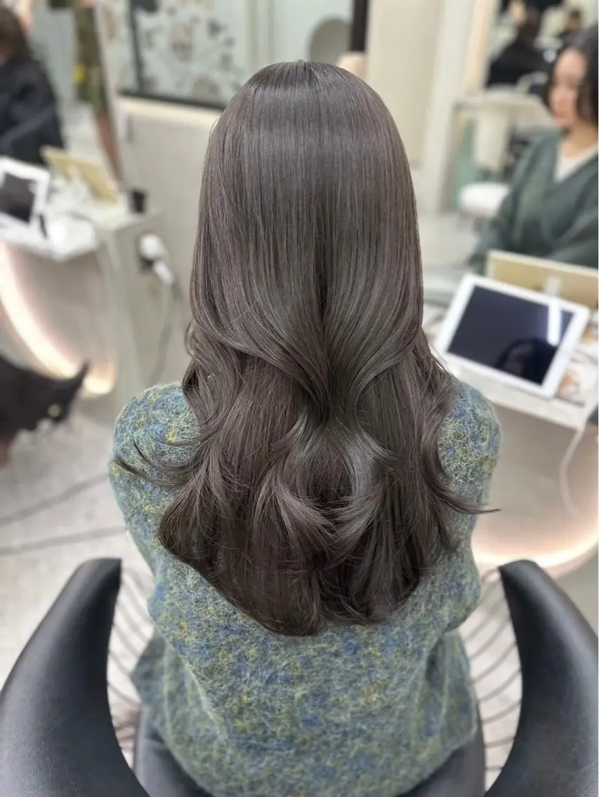 ミディアム カラー ヘアアレンジ ベージュカラー ブリーチ 透明感カラー ブリーチなしカラー 髪質改善 【博多髪質改善】 吉村　清志のヘアスタイル