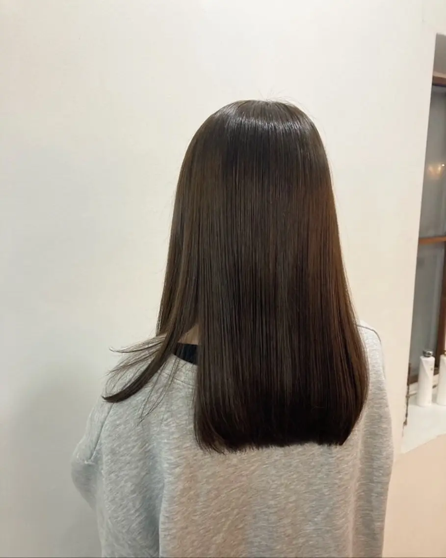 ロング カラー ブリーチ ブラウンカラー ケアブリーチ イヤリングカラー インナーカラー mopa_kaede ナチュラル/レイヤーのヘアスタイル