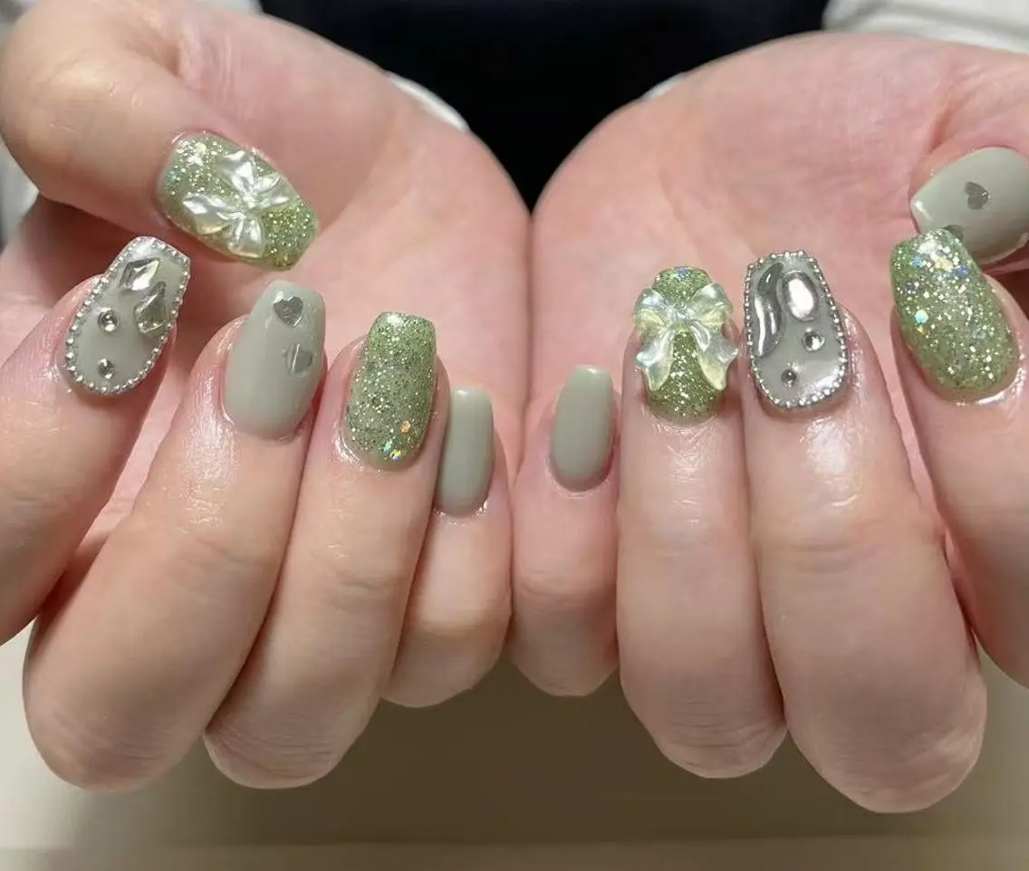 ネイル ハンドネイル エリ🫧 nail池袋東口のネイルデザイン