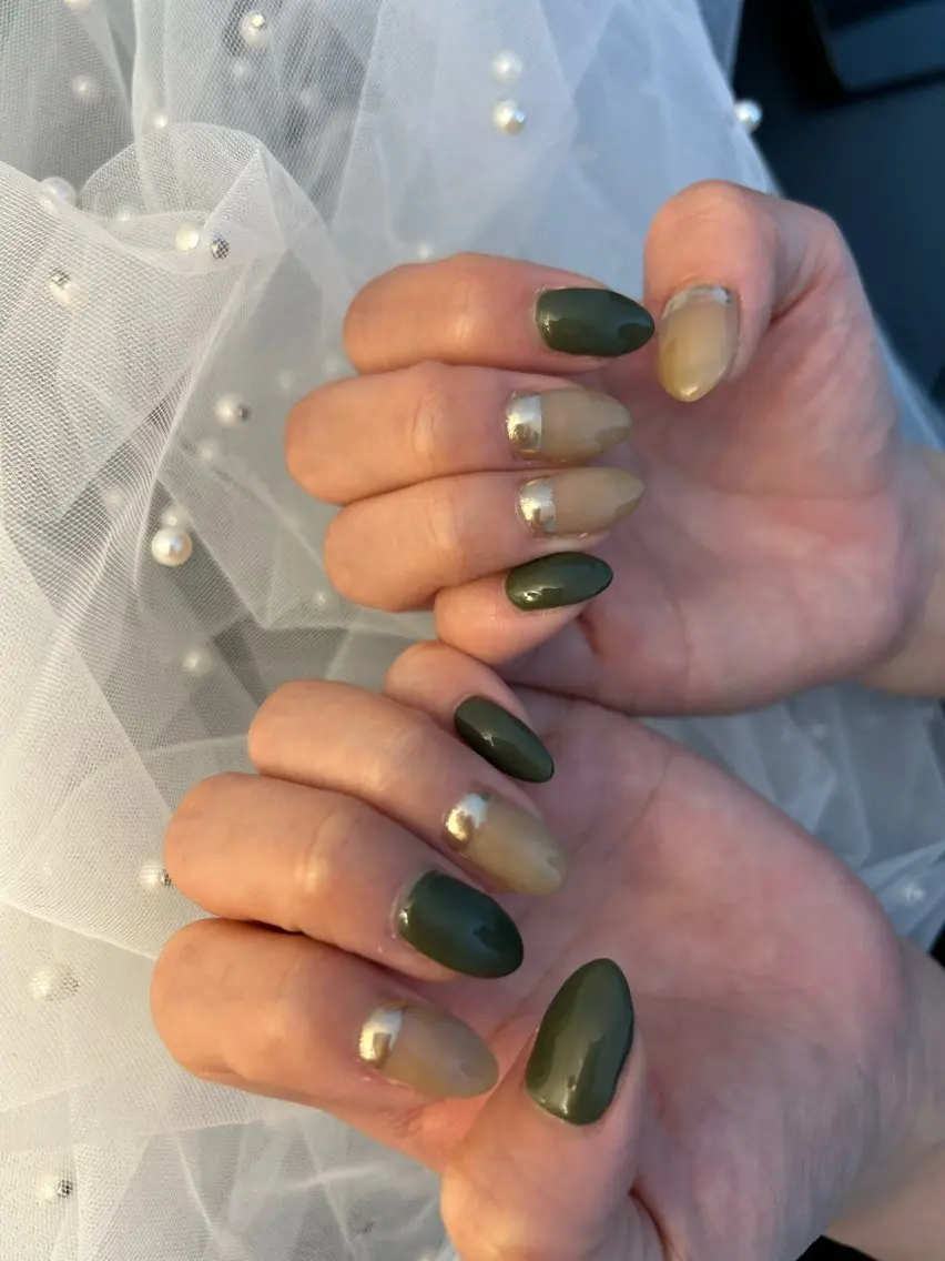 ネイル ハンドネイル フットネイル ✴︎ Delightのネイルデザイン