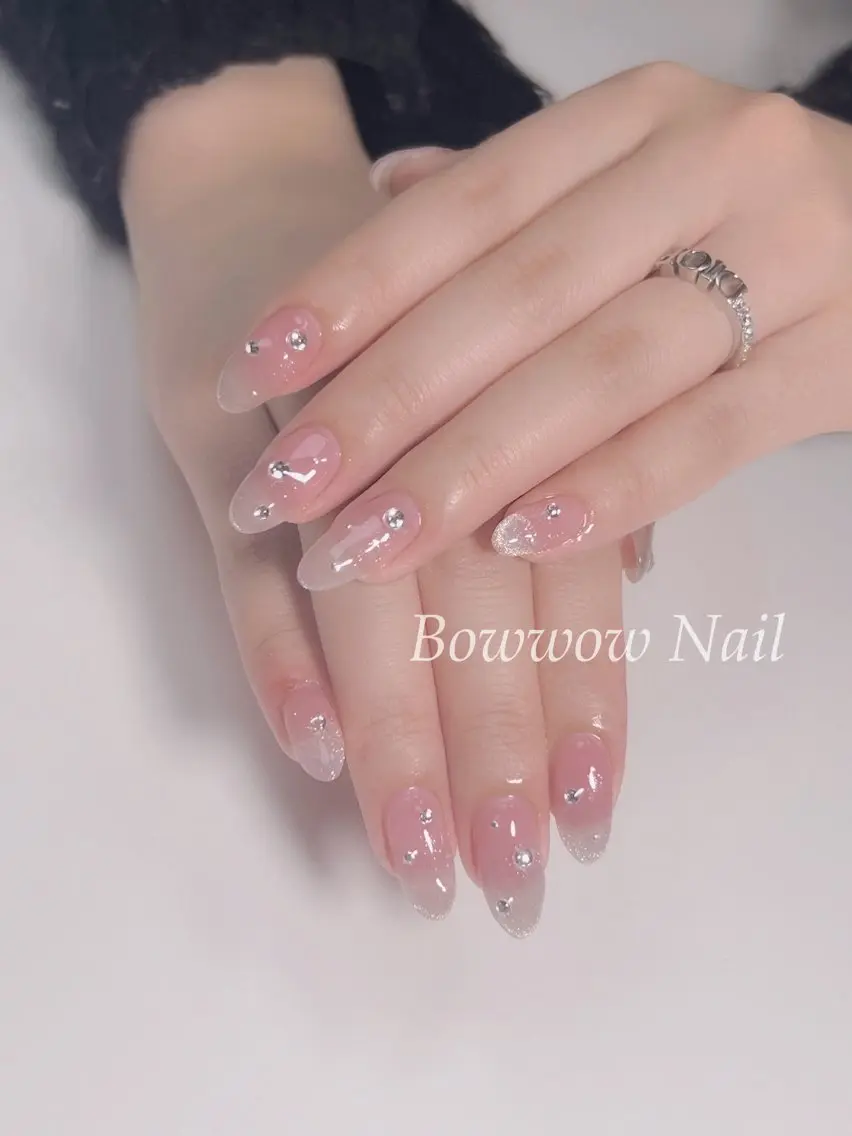 ネイル キラキラネイル 韓国ネイル マグネットネイル Bow wow Nail さや🧸のネイルデザイン