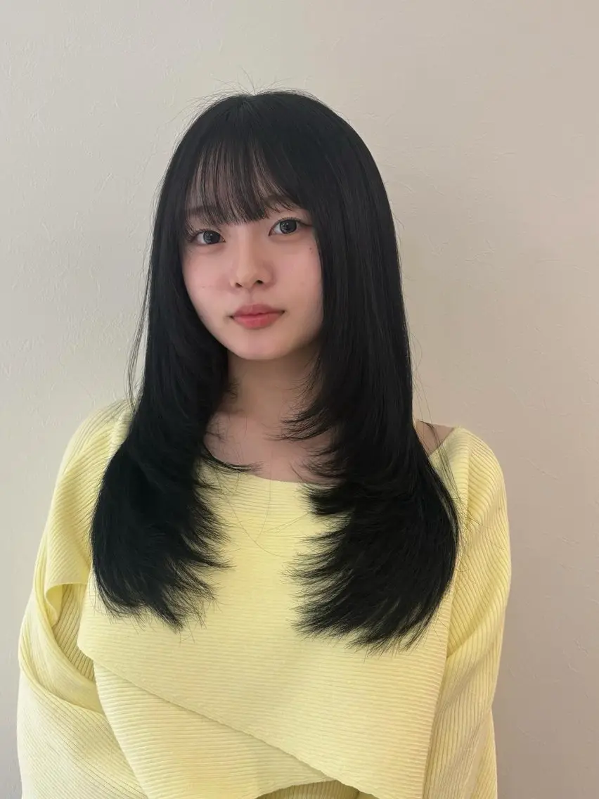 ロング カラー 透明感カラー レイヤーカット abilita MIYUのヘアスタイル