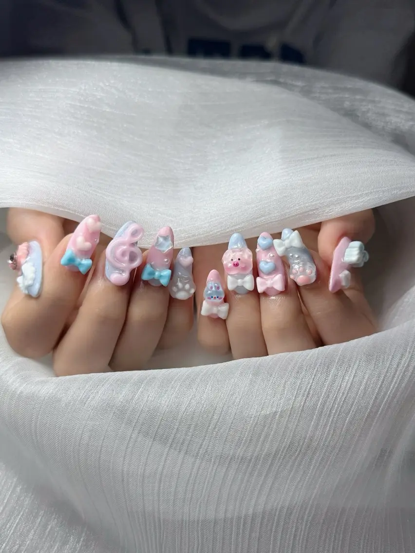 ネイル チークネイル フレンチネイル グラデーション 韓国ネイル マグネットネイル ハンドネイル Hana Nailのネイルデザイン
