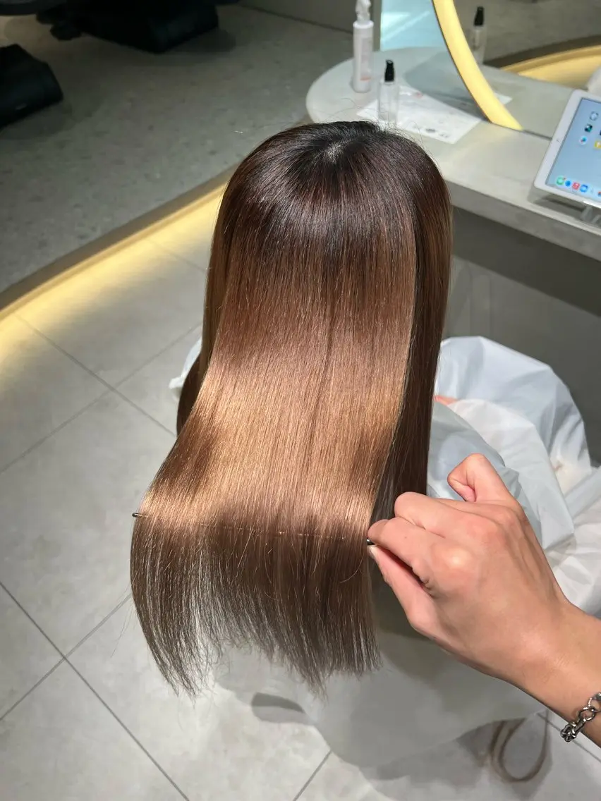 ロング 縮毛矯正 福岡縮毛矯正✨️ ストレート 向井和輝のヘアスタイル