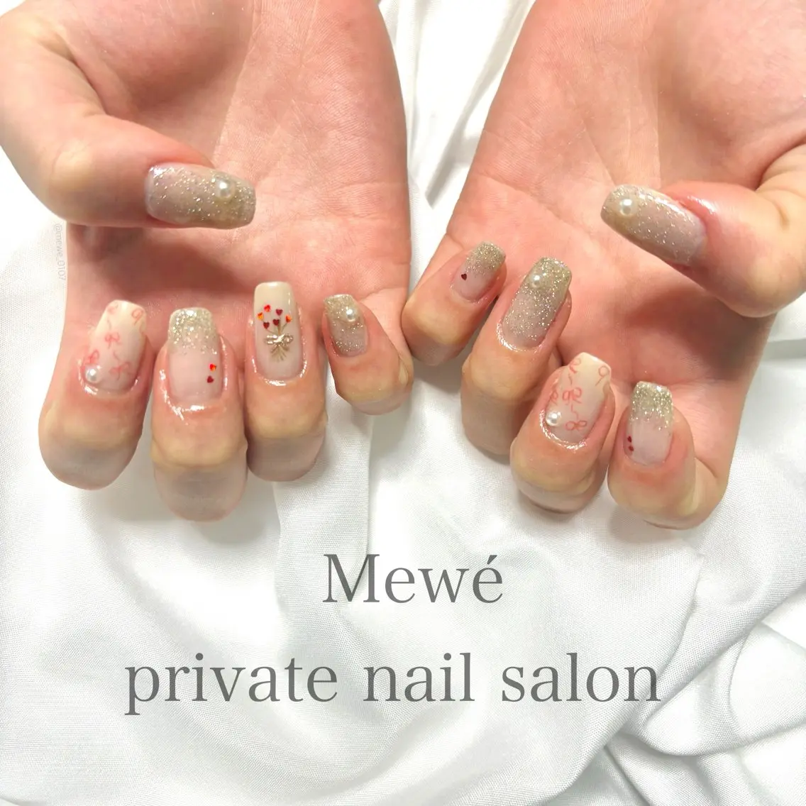 ネイル Mewé ayakaのネイルデザイン