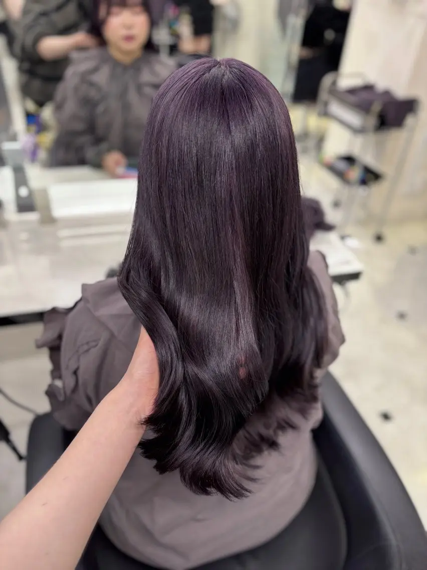 ロング カラー ブリーチ ブルーカラー ブルーラベンダー ダブルカラー ラベンダーカラー 💙ハイトーン韓国風 色白ヘア💙manaのヘアスタイル