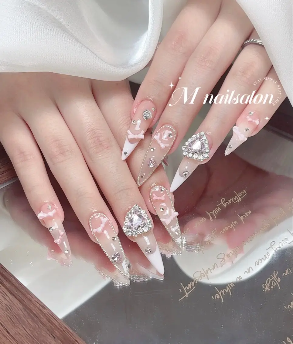 ネイル ハンドネイル M🌷nail 長さだし専門店のネイルデザイン