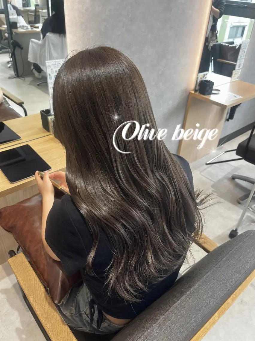 🎀🩶うる艶カラー➕5stepバイカルテトリートメント🩶🎀土日→+¥1000<キャッシュレスのみ>の写真