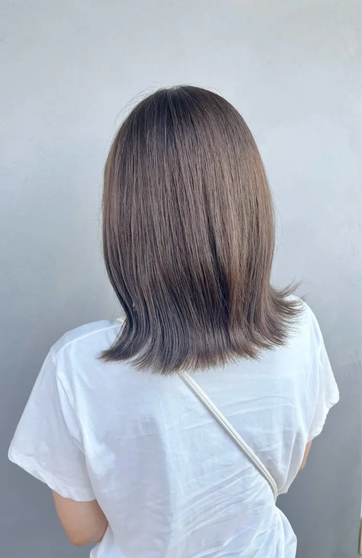 セミロング カット ヘアカラー 中城 叶子のヘアスタイル
