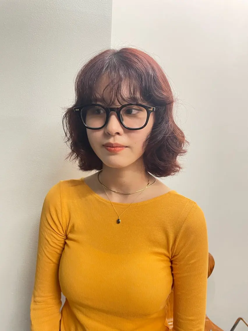 ミディアム DEEokazaki hina.Oのヘアスタイル
