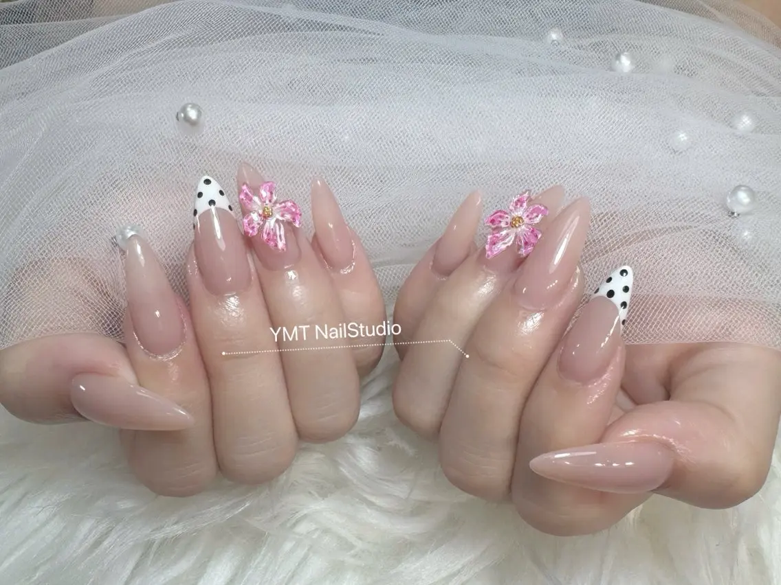 ネイル ハンドネイル YMT NailStudioのネイルデザイン