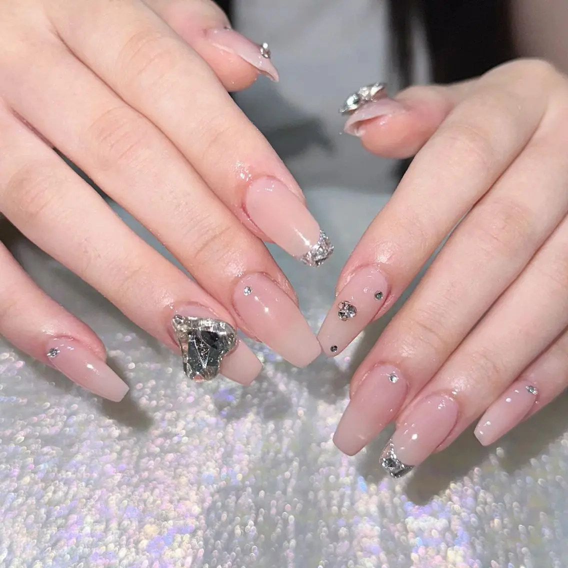 ネイル 長さ出し ネイルチップ Queen‘s なんのネイルデザイン
