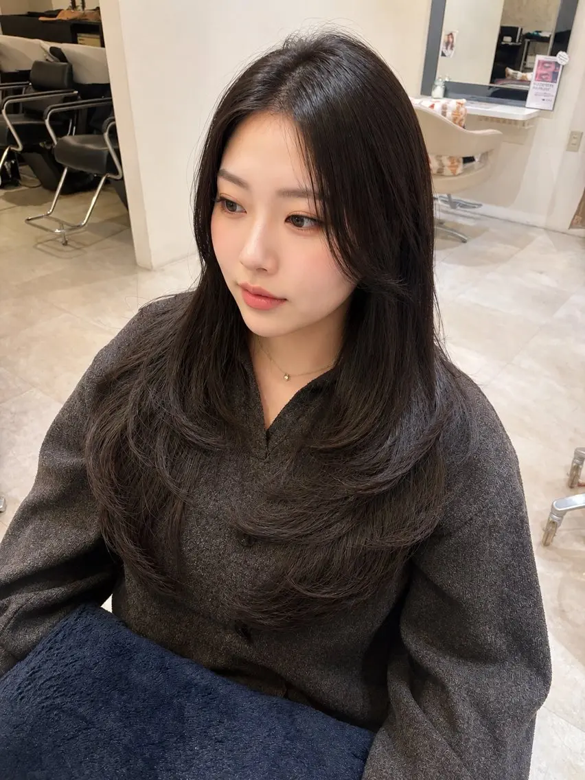 ロング ハイレイヤー レイヤーカット ロング カット ヘアカラー 朝尾 愛花のヘアスタイル